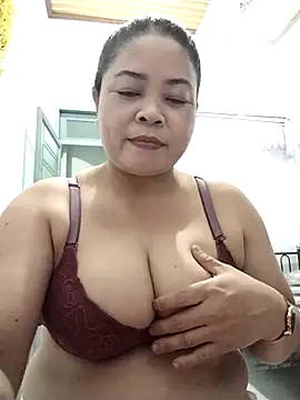 Baby-bigtits2026 online show from 03/23/26, 12:20