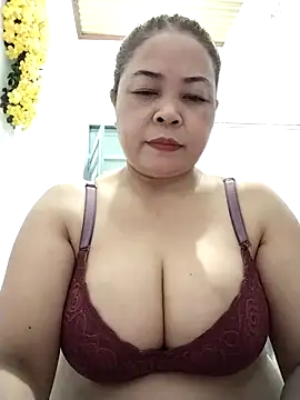 Snapshot of Baby-bigtits2026 chatting on 04/26/26, 10:24 Baby-bigtits2026 online show from 04/26/26, 10:24