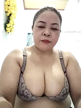 Snapshot of Baby-bigtits2026 chatting on 05/12/26, 10:01 Baby-bigtits2026 online show from 05/12/26, 10:01