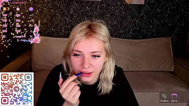 Snapshot of Kate_Krose chatting on 05/21/26, 04:58 Kate Krose online show from 05/21/26, 04:58