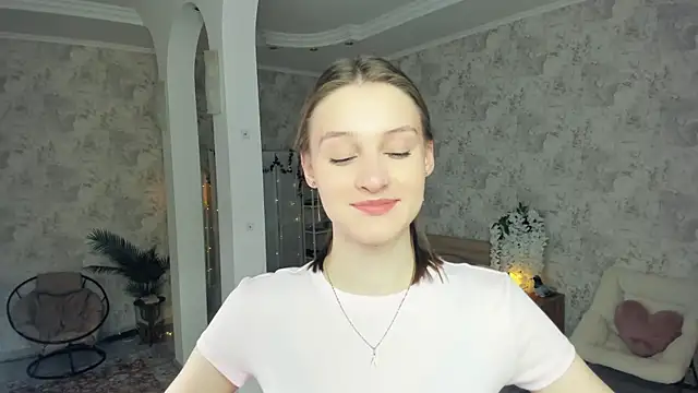 LianneBynon online show from 04/20/26, 08:50