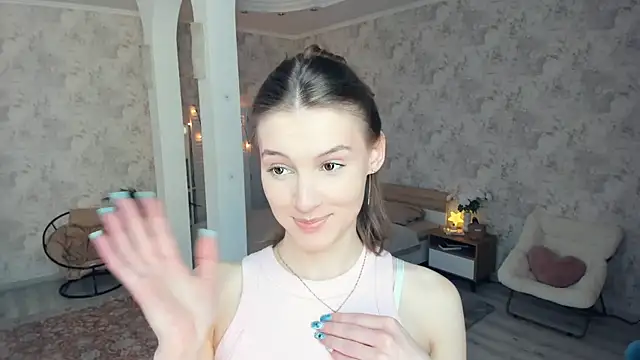 LianneBynon online show from 05/24/26, 07:13