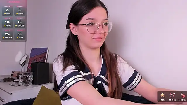 miabellee  online show from 04/18/26, 10:10