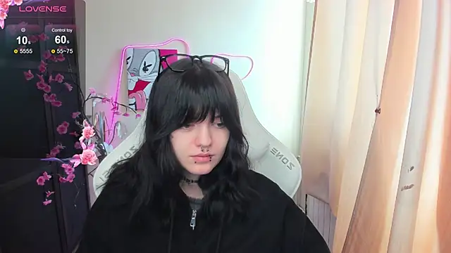 Emma Darkkk online show from 02/25/26, 04:22