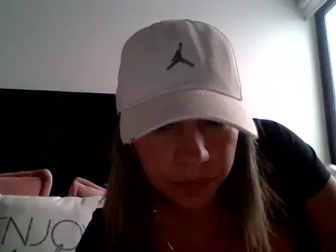 Ambar Cortes online show from 02/05/26, 08:24