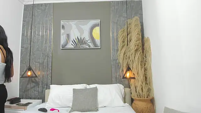 emma evanss   online show from 02/09/26, 11:36