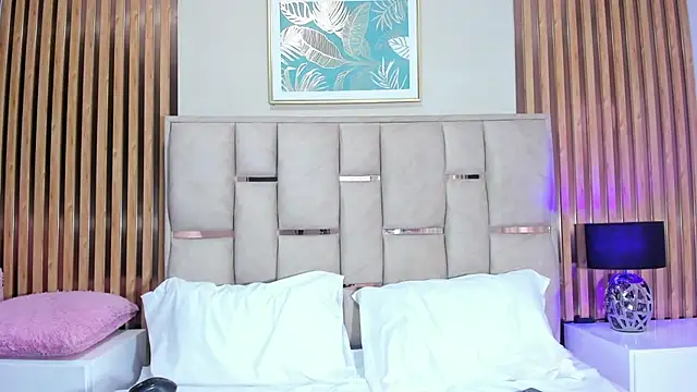 emma evanss   online show from 02/25/26, 12:04