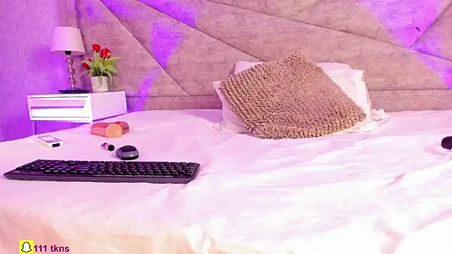 Snapshot of Sara_Rossi__ chatting on 05/04/26, 12:34 Sara Rossi online show from 05/04/26, 12:34