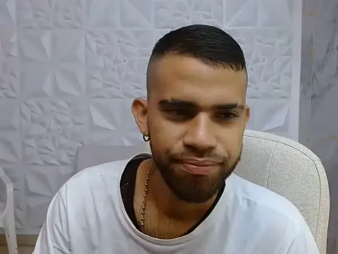 Snapshot of chacorta_ chatting on 07/19/26, 12:20 chacorta online show from 07/19/26, 12:20