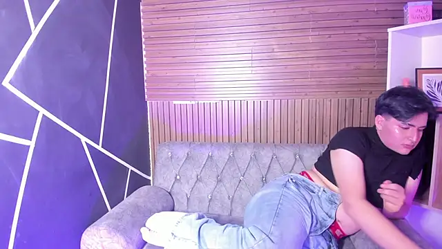 noahWolff  online show from 02/12/26, 05:13