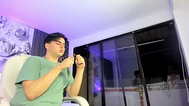 noahWolff  online show from 02/21/26, 04:35