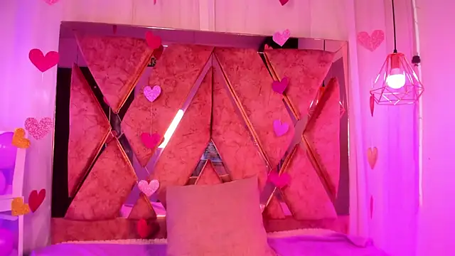 shantal cooper  online show from 02/18/26, 07:10