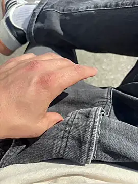 Snapshot of Lennart1869 chatting on 03/16/26, 01:04 Lennart1869 online show from 03/16/26, 01:04