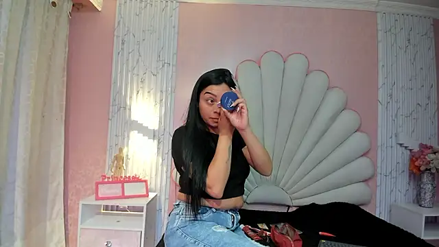 Kateemos online show from 03/10/26, 02:44