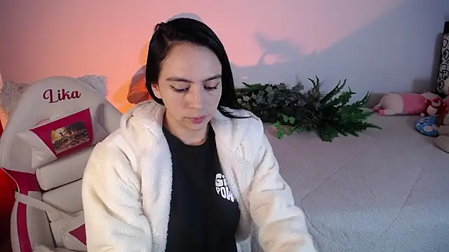 lika little0 online show from 02/24/26, 10:52