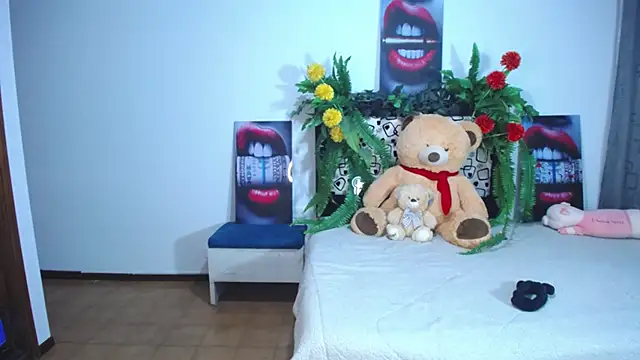 lika little0 online show from 03/01/26, 12:01