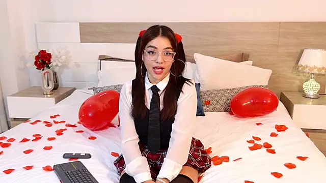 AntonellaBons online show from 02/14/26, 06:54