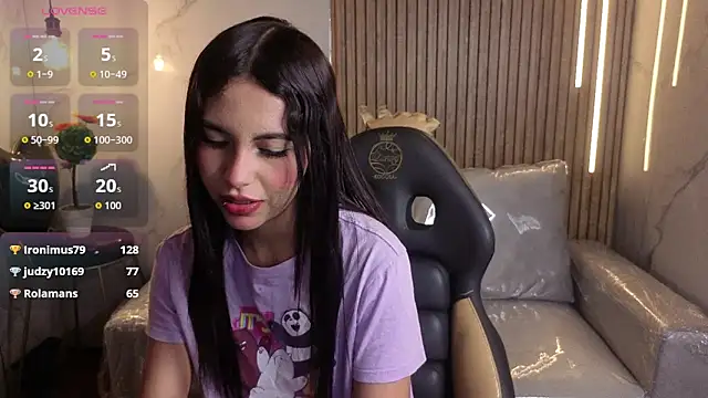 Perla lovely  online show from 05/12/26, 12:24