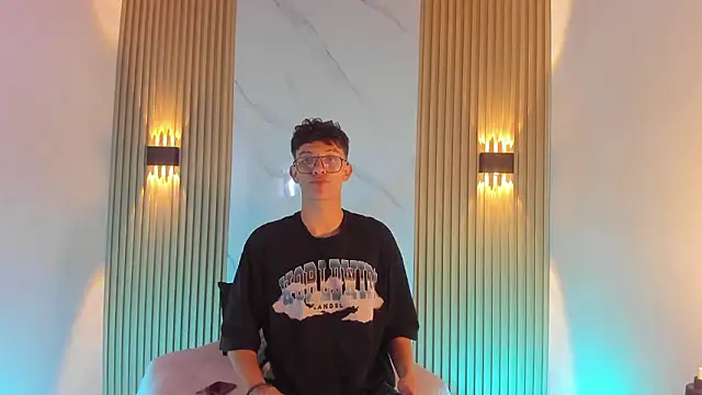 Christopher Hunter online show from 03/04/26, 09:54