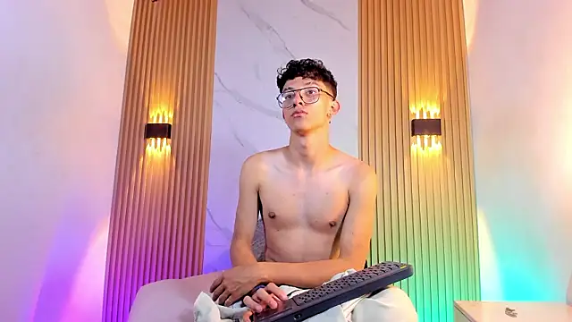 Christopher Hunter online show from 03/06/26, 09:11