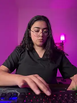 Ales Kitten Live online show from 02/19/26, 09:22