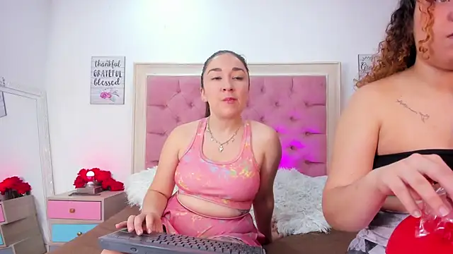 AmbarClarck online show from 02/23/26, 12:02