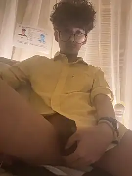 Snapshot of monkeyk1ng chatting on 02/22/26, 11:03 monkeyk1ng online show from 02/22/26, 11:03