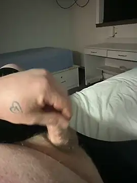 arcticman103 online show from 02/05/26, 04:39