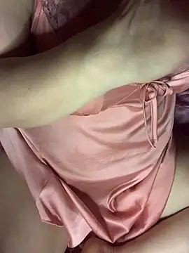 Star-sweet01 online show from 04/21/26, 05:14