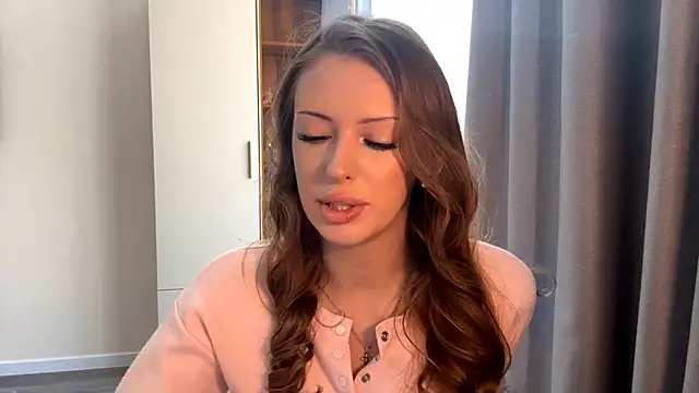 Snapshot of sugarbloom chatting on 02/13/26, 09:27 sugarbloom online show from 02/13/26, 09:27