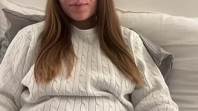 Lucyschickt online show from 02/13/26, 09:44