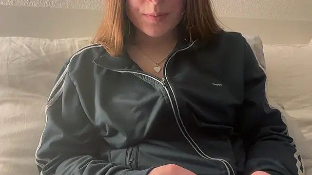 Lucyschickt online show from 03/01/26, 06:43