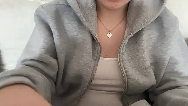 Lucyschickt online show from 03/20/26, 07:57