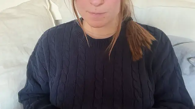 Lucyschickt online show from 04/15/26, 05:09