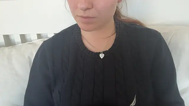 Lucyschickt online show from 04/21/26, 03:07