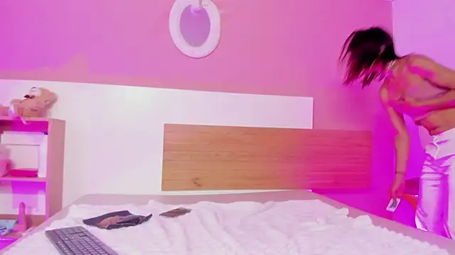 ValeryBellotti online show from 04/23/26, 12:15