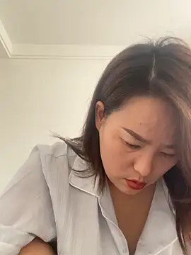 Youyou 12 online show from 02/23/26, 03:48