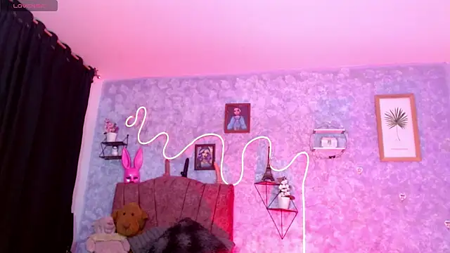 Everlin  Hot  online show from 04/03/26, 11:36