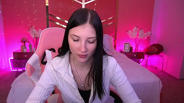 LunaaMay online show from 04/27/26, 06:33