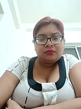 Elie Hallway online show from 02/02/26, 06:17