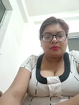 Elie Hallway online show from 02/27/26, 05:57