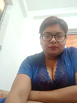 Elie Hallway online show from 03/08/26, 02:37