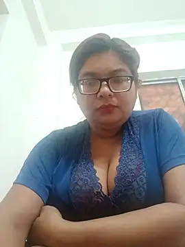 Elie Hallway online show from 03/23/26, 04:49