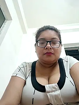 Elie Hallway online show from 04/22/26, 06:31