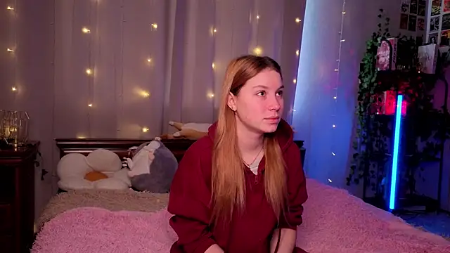 JadwigaTagliavia online show from 02/05/26, 09:14