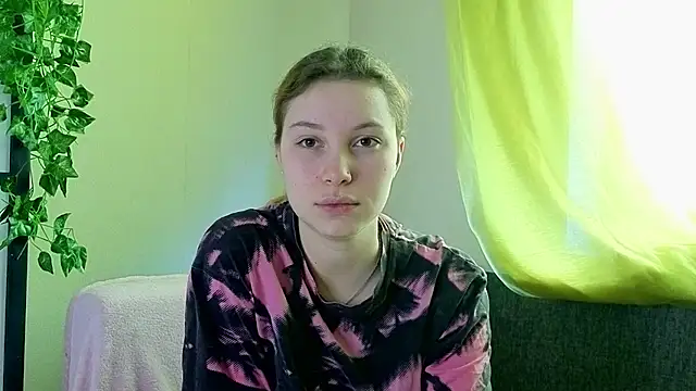 JadwigaTagliavia online show from 04/19/26, 08:02