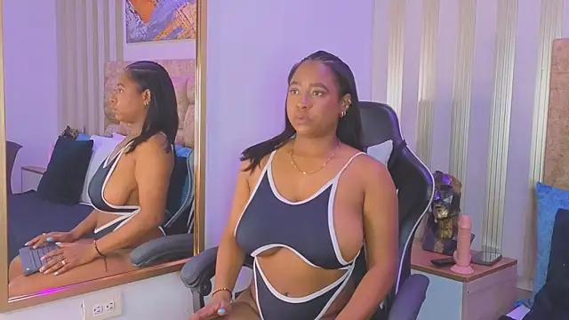 amara queen  online show from 03/06/26, 01:07