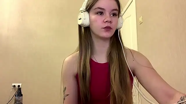 AgnesShy  online show from 03/08/26, 07:23