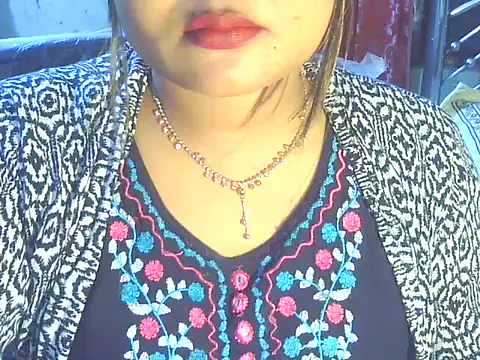 Nusrat Faria online show from 04/12/26, 05:18