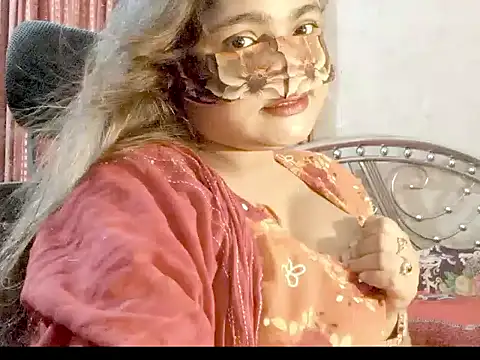 Snapshot of Nusrat_Faria chatting on 06/16/26, 09:06 Nusrat Faria online show from 06/16/26, 09:06